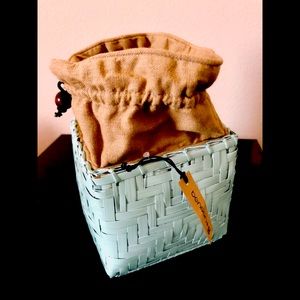 Hand woven bamboo straw box